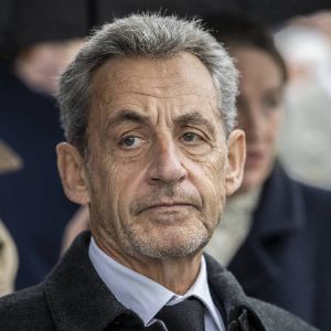 "Nicolas Sarkozy en cavale aux Seychelles : le bracelet électronique déjà oublié ?"