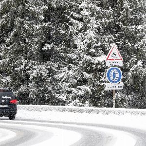 "Alerte météo : première vague de froid glacial sur la France pour le week-end de 2025"