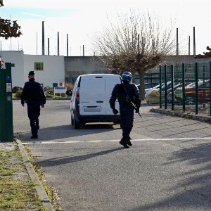 "Décès d'une figure littéraire, prise d'otages résolue, Paris menacée de blocage : les faits marquants du 3 janvier"