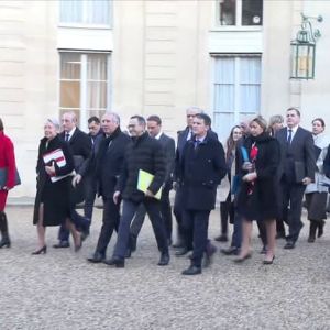 "Découvrez les coulisses du premier Conseil des ministres avec Bayrou, Borne et Retailleau"