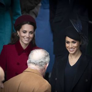 "Meghan Markle répond-elle à Kate Middleton avec sa nouvelle vidéo sur Instagram ? Décryptage des signes qui intriguent"