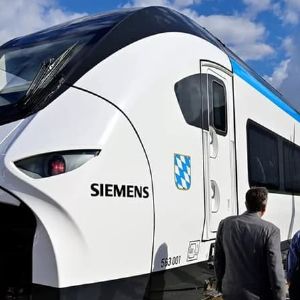 "Scandale : le train à hydrogène de Siemens cloué au sol 15 jours après son lancement en Allemagne"