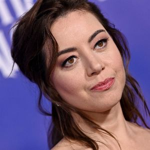 "Drame : Aubrey Plaza endeuillée par la perte soudaine de son mari réalisateur Jeff Baena"