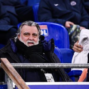 Lyon-Montpellier : Le scandaleux message des supporters lyonnais à Laurent Nicollin