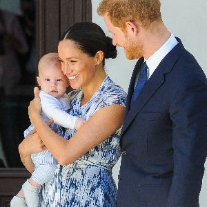 "Révélations choc : Meghan et Harry révèlent leurs résolutions familiales pour 2025 !"