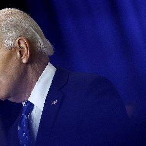 "Choc imminent : Joe Biden stoppe toute nouvelle exploitation pétrolière et gazière en mer aux Etats-Unis"