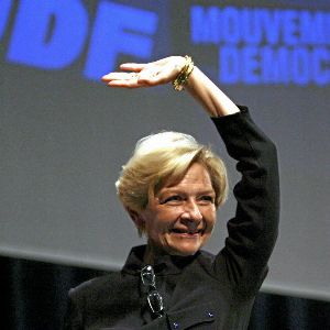 "Décès d'Anne-Marie Comparini, une icône politique centriste emblématique"