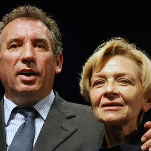 "Hommage émouvant de François Bayrou à Anne-Marie Comparini, ex-présidente de la région Rhône-Alpes"