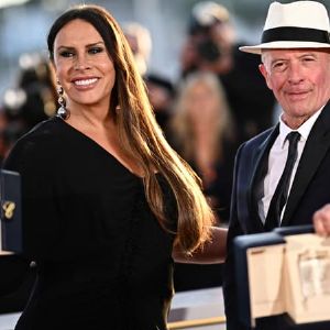 "Jacques Audiard en lice aux Golden Globes avec "Emilia Perez" : un duel épique en perspective"