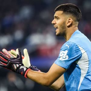 "Le gardien de l'OM désigne le joueur vedette de la Ligue 1 en première partie de saison"