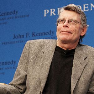 "Les prédictions troublantes de Stephen King pour les États-Unis en 2025"