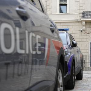 "Choc sur la Promenade des Anglais : Automobiliste en prison pour avoir heurté un policier"