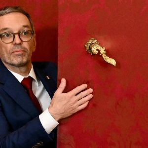 "L'extrême droite autrichienne aux portes du pouvoir: une première historique"