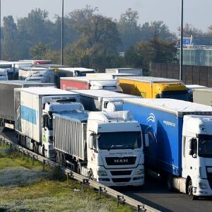 "Alerte : Accident avec transport de nitrate d'ammonium sur la RN31 à La Haye"