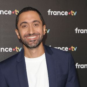 "Découvrez les secrets de Jimmy Mohamed pour soulager un mal de gorge : des remèdes miracles et naturels à portée de main !"