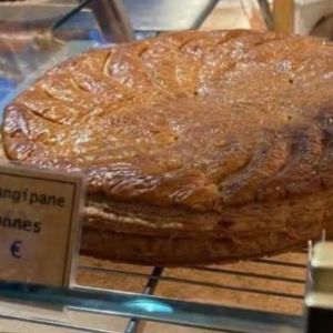 "Découvrez pourquoi le prix de la galette des rois explose en 2025 !"