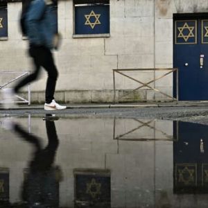 "Enquête ouverte après des tags antisémites sur la synagogue de Rouen"