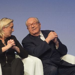 "Le choc de Marine Le Pen : son père Jean-Marie décède après un accident de bateau à Mayotte"