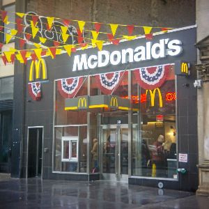 McDonald's choque en abandonnant la diversité et l'inclusion !