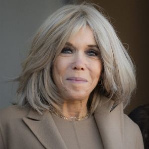 "Brigitte Macron dévoile ses émotions en direct pour soutenir Didier Deschamps"