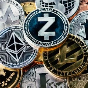 "Crash des cryptos : le bitcoin et l'ether s'effondrent sous l'ombre de l'inflation et des incertitudes macroéconomiques"