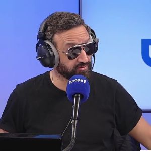 Cyril Hanouna en plein stress : ses lunettes de soleil en disent long sur Europe 1