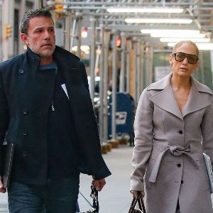 "Jennifer Lopez et Ben Affleck : les détails de leur divorce dévoilés, les accords financiers révélés"