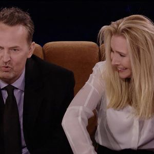 "Le mystérieux message posthume de Matthew Perry à Lisa Kudrow enfin révélé !"