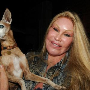 Les cendres de Jocelyn Wildenstein, la "femme chat", transportées au Kenya