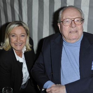 "Réaction émouvante de Marine Le Pen après la mort de son père Jean-Marie Le Pen"