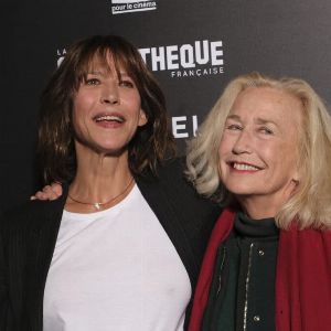 "Scandale publicitaire : Brigitte Fossey prend la défense de Sophie Marceau avec fermeté"