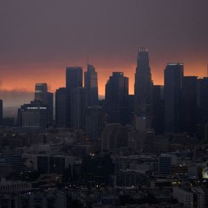 "Alerte à Los Angeles : le danger climatique rendra-t-il la ville inhabitable ?"