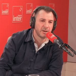 "Choc : Michaël Youn réagit de manière cash à la mort de Jean-Marie Le Pen, indignation et controverse"