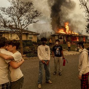 "Dérèglement climatique : Hollywood en proie aux flammes, Donald Trump pointé du doigt"