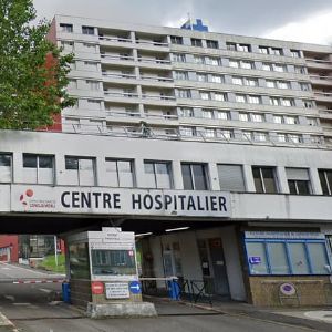 "Drame aux urgences de Longjumeau : une jeune patiente de 20 ans perd la vie après des heures d'attente"