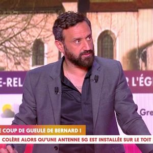 "Le plan secret de Cyril Hanouna révélé : prêt à devenir président pour imposer les crèches ?"