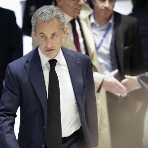 "Nicolas Sarkozy crie au complot dans l'affaire du financement libyen lors de son procès : révélations choc !"