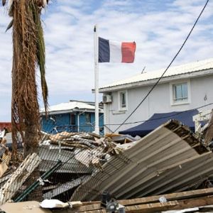 "Alerte météo à Mayotte : tempête Dikeledi en approche, habitants en pré-alerte"