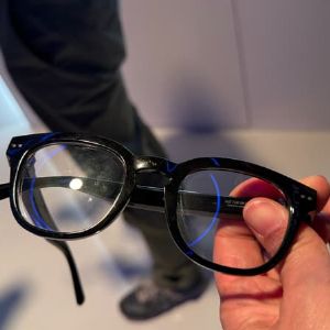 "Découvrez les lunettes révolutionnaires Nuance Audio pour mieux voir et entendre !"