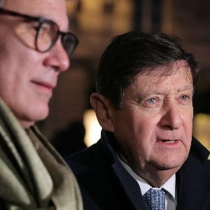 "Scandale au PS : cafouillages et colère chez les socialistes pour la réforme des retraites"