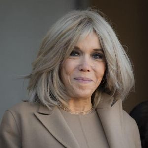 Brigitte Macron frappe fort avec Aya Nakamura, Burna Boy et Katy Perry pour le Gala des Pièces Jaunes 2025