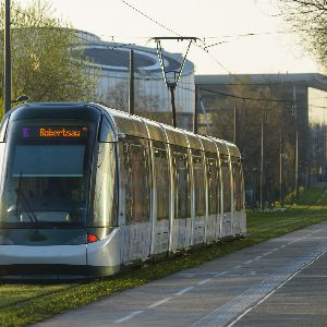 "Collision de tramways à Strasbourg : 20 blessés dans un accident rare"