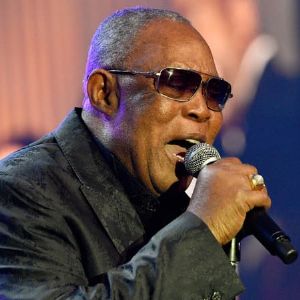 "Le décès du légendaire chanteur Sam Moore, moitié du duo Sam & Dave, connu pour le tube "Soul Man"