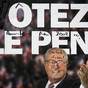 "Le passé obsédant avec Le Pen : révélations d'un écrivain"