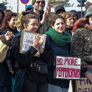 "Marche à Calais en hommage au Syrien décédé dans la Manche"