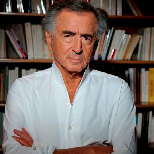 "Découvrez les secrets de Bernard-Henri Lévy dans ses nuits agitées"