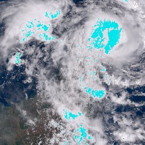 Mayotte en alerte rouge : crainte d'inondations après le passage du cyclone Dikeledi