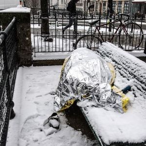 "Alerte! Découvrez le dispositif inédit du "plan grand froid" dans 34 départements."