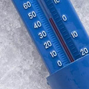 "Alerte météo : froid extrême dans les Alpes du Sud, jusqu'à -19,2°C enregistrés !"