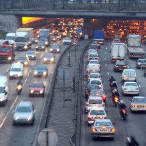 "Alerte Pollution: Limitation de vitesse dans le Nord et le Pas-de-Calais"